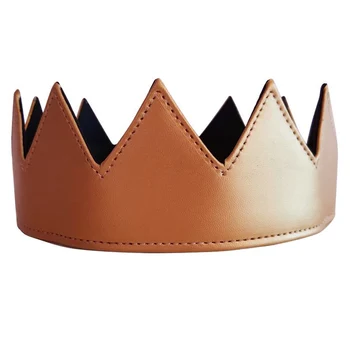 Gooti Punk Crown Peapael PU Nahast Esiistmed Peakatted Juuste Ornament Keskaja Kuningas Kuninganna Kostüüm Aksessuaar Isiku Sünnipäev